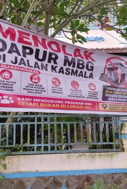 Soroti Potensi Pencemaran Lingkungan Warga Komplek Kejaksaan Medan Tolak Operasional Dapur MBG dan Lapor Ke Senator M.Nuh